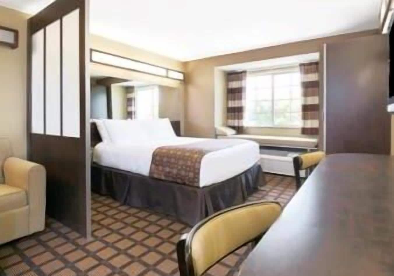 Microtel Inn & Suites By Wyndham Austin Airport Ngoại thất bức ảnh