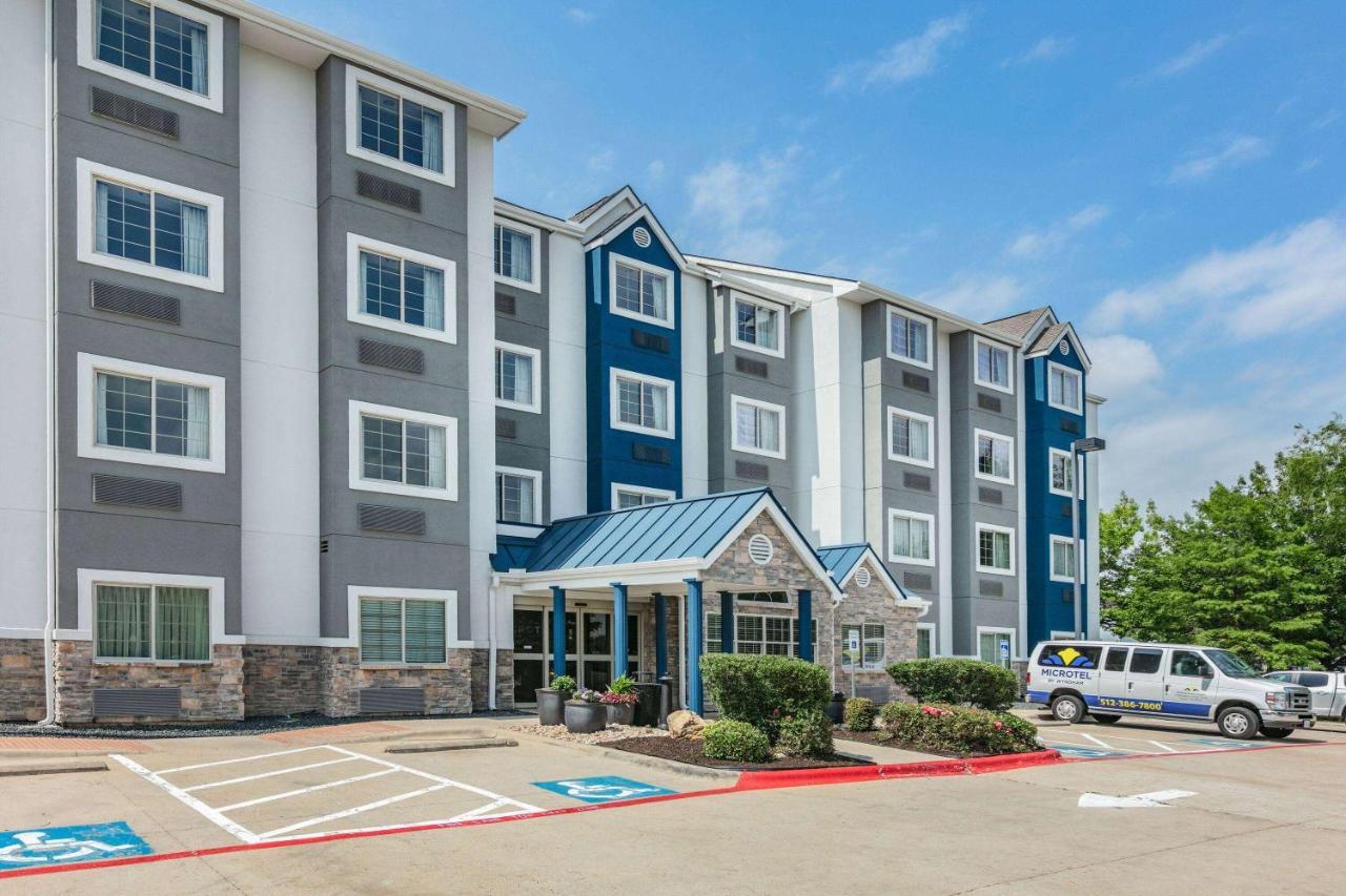 Microtel Inn & Suites By Wyndham Austin Airport Ngoại thất bức ảnh