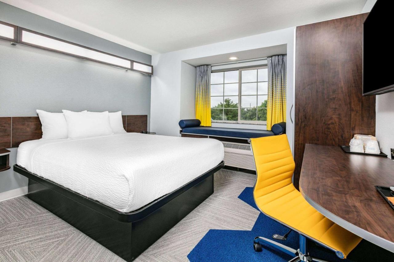Microtel Inn & Suites By Wyndham Austin Airport Ngoại thất bức ảnh