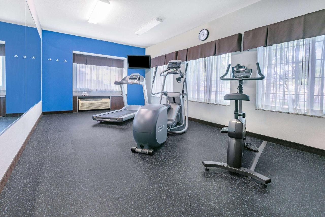 Microtel Inn & Suites By Wyndham Austin Airport Ngoại thất bức ảnh